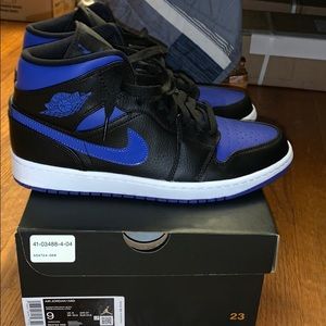 Jordan 1 Mid Black Hyper Royal Sz 9